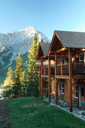 Отель Buffalo Mountain Lodge  Бэнфф